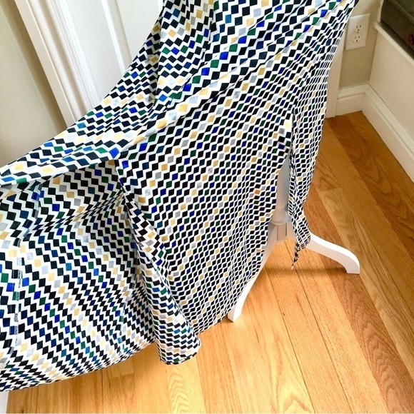 DKNY Skirt Maxi Multi Colored Geometric Pattern & Two Front Slits (~M, 31") - Picture 2 of 7